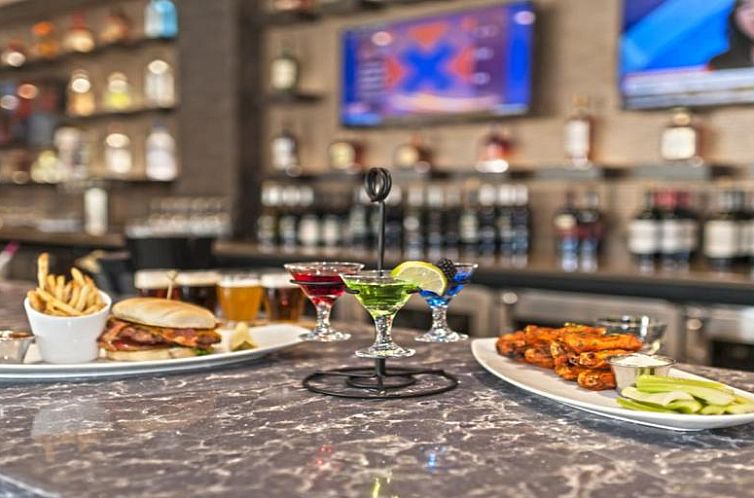 Crowne Plaza Suites : MSP Airport - Mall of America, an IHG 