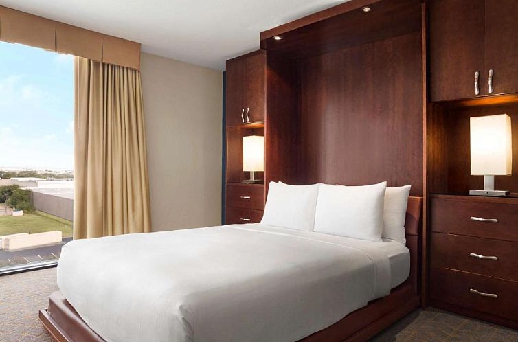 DoubleTree by Hilton DFW Airport North