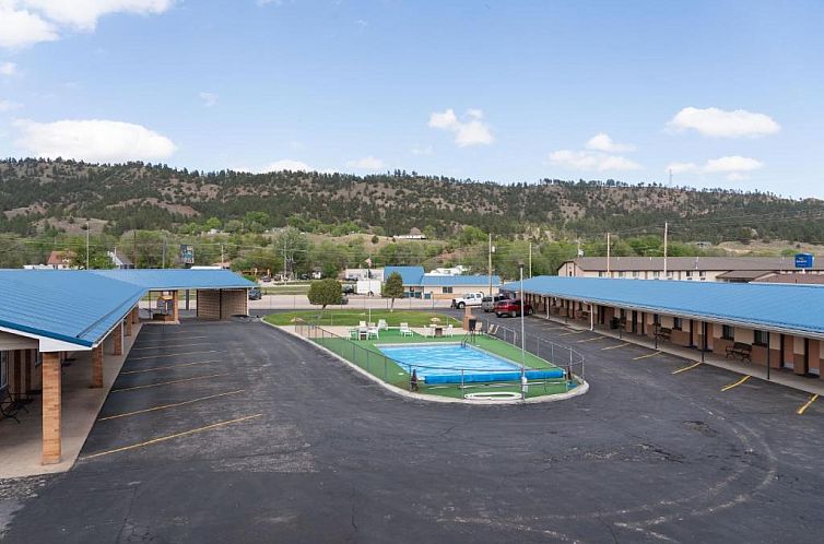 Hills Inn