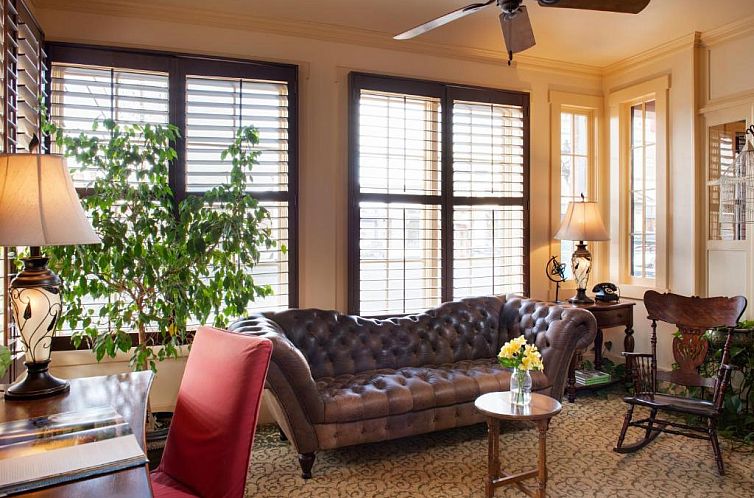 Chamberlin Inn
