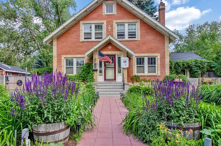 Robins Nest Bed & Breakfast