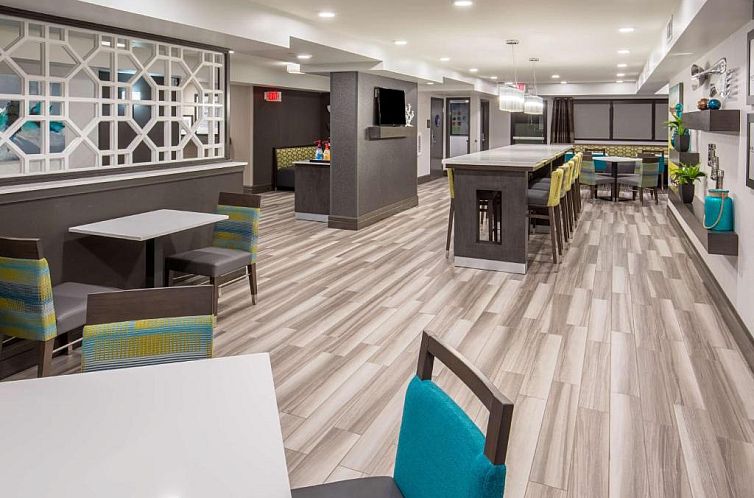 Hampton Inn Monterey