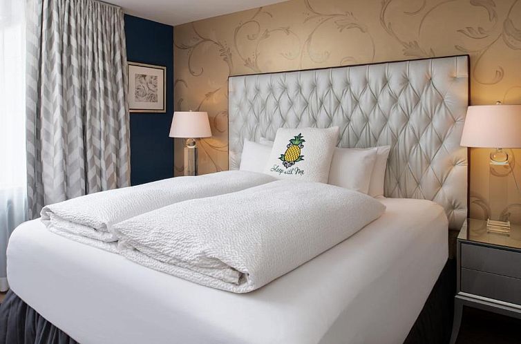 Staypineapple, Hotel Rose, Downtown Portland