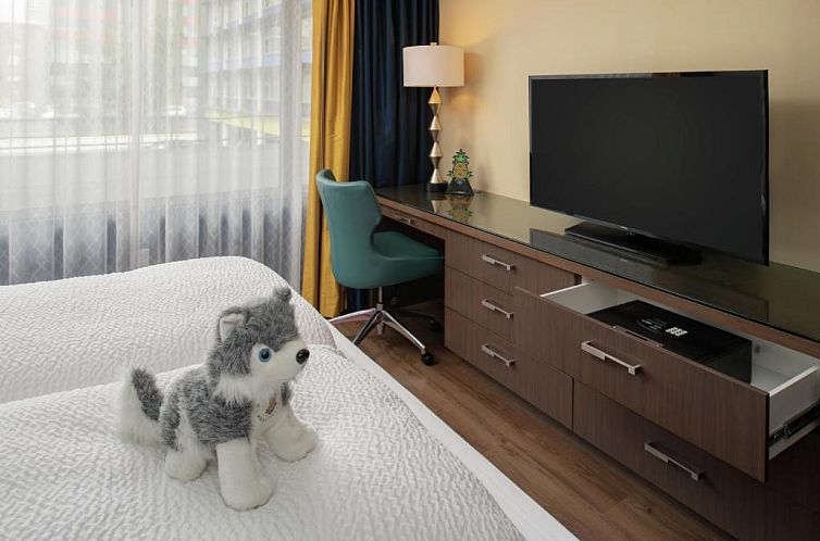 Staypineapple, Hotel Rose, Downtown Portland