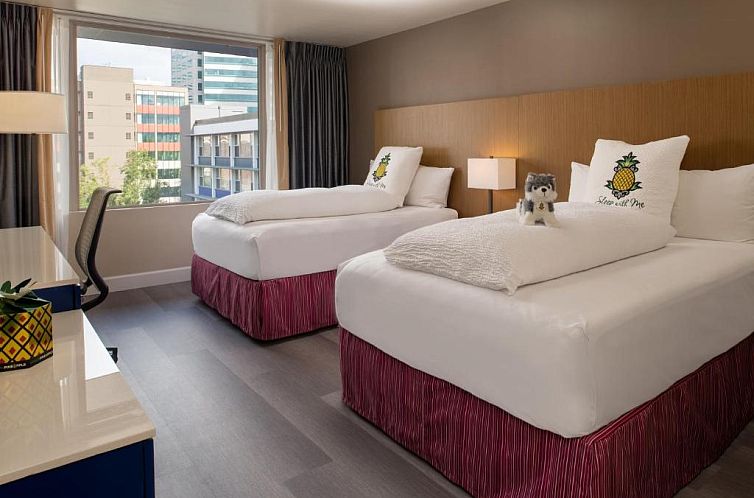 Staypineapple, Hotel Rose, Downtown Portland
