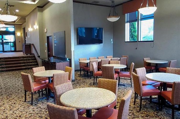 Holiday Inn Express Hotel & Suites Portland-Northwest Downto