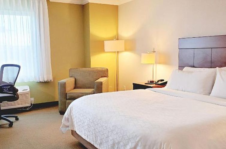 Holiday Inn Express Hotel & Suites Portland-Northwest Downto