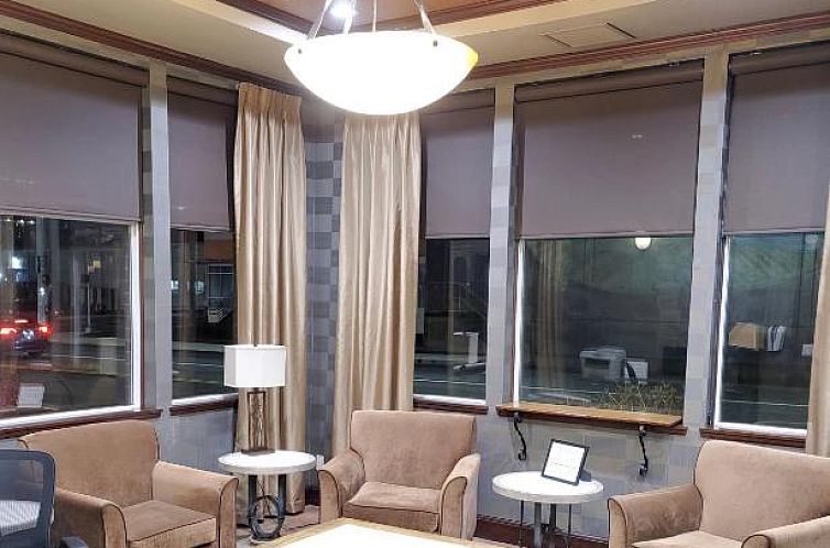 Holiday Inn Express Hotel & Suites Portland-Northwest Downto