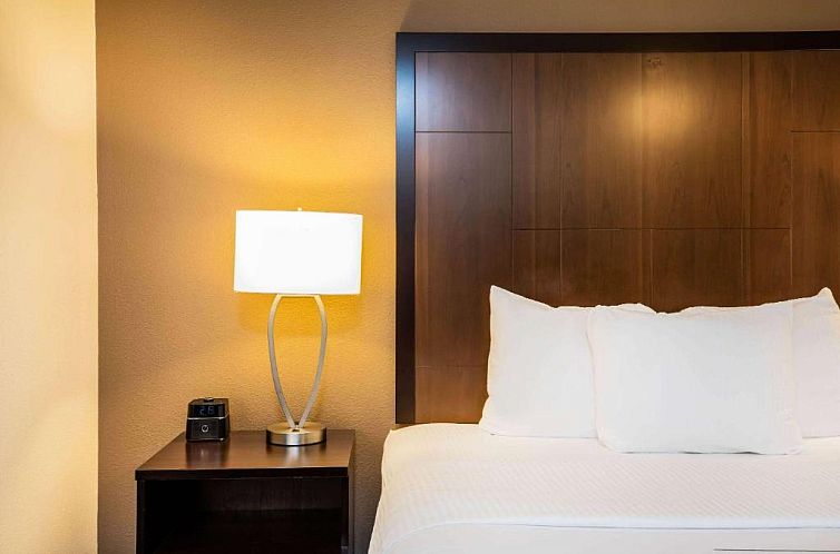 La Quinta by Wyndham Portland Airport
