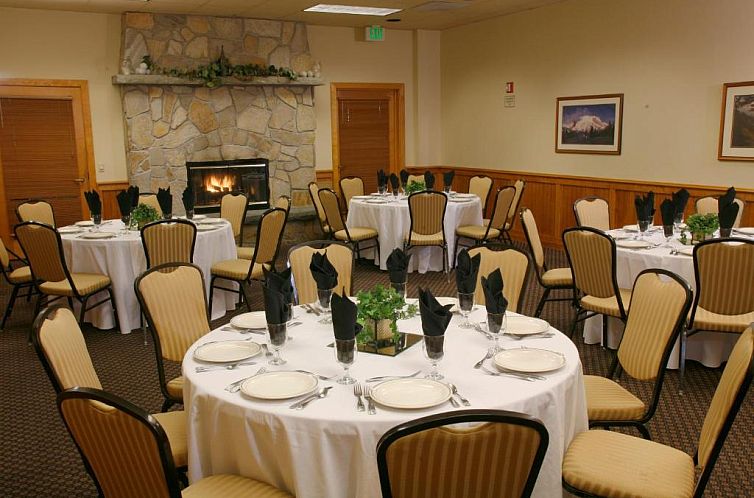 The Portlander Inn and Marketplace