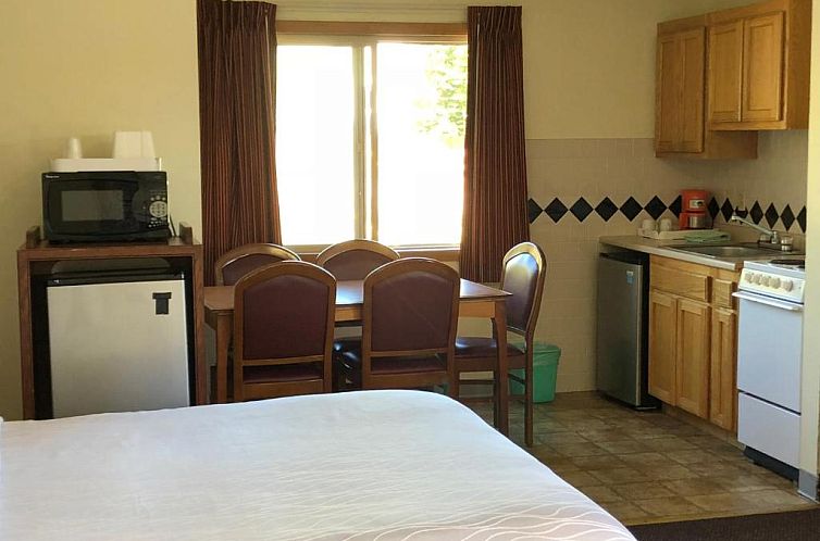 Monticello Motel