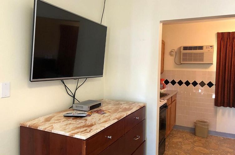 Monticello Motel