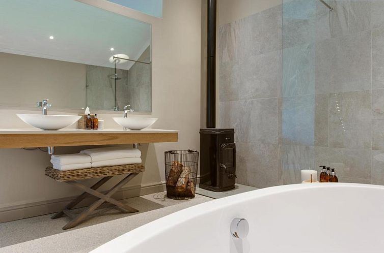The Jordan Suites