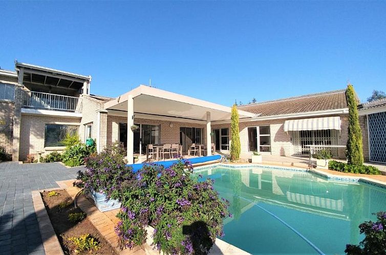 Guest house 0427269 - Bed and Breakfast West-Kaap - Besigheim