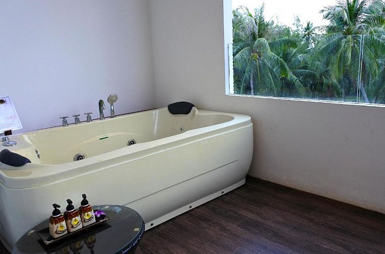 Dhevan Dara Beach Villa Kuiburi