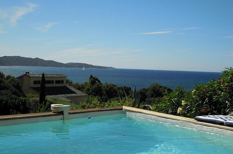 Appartement Pont de bateau, Meerblick mit privatem Pool
