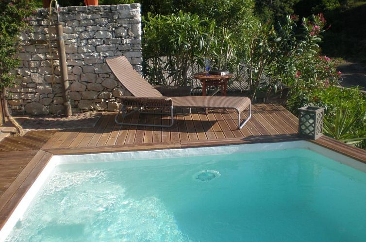 Appartement Pont de bateau, Meerblick mit privatem Pool