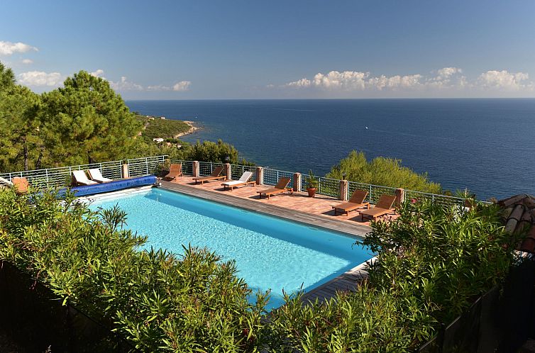 Guest house 04315409 - Apartment Corsica - Appartement "Maison 4 personnes"