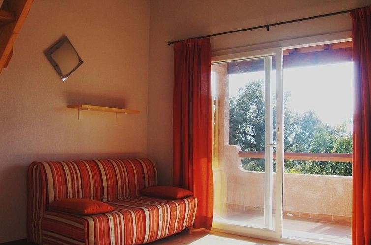 Appartement Unterkunft mit Terrasse, Klimaanlage. Schwimmbad