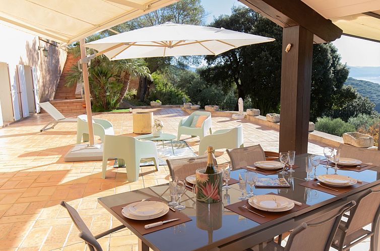 Appartement Apartment Terrasse Panoramablick auf den Golf