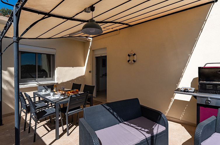 Vakantiehuis Pietralunga 8