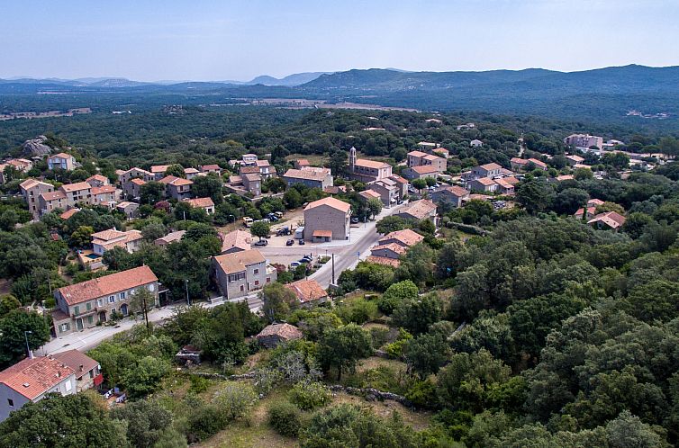 Vakantiehuis Pietralunga 8