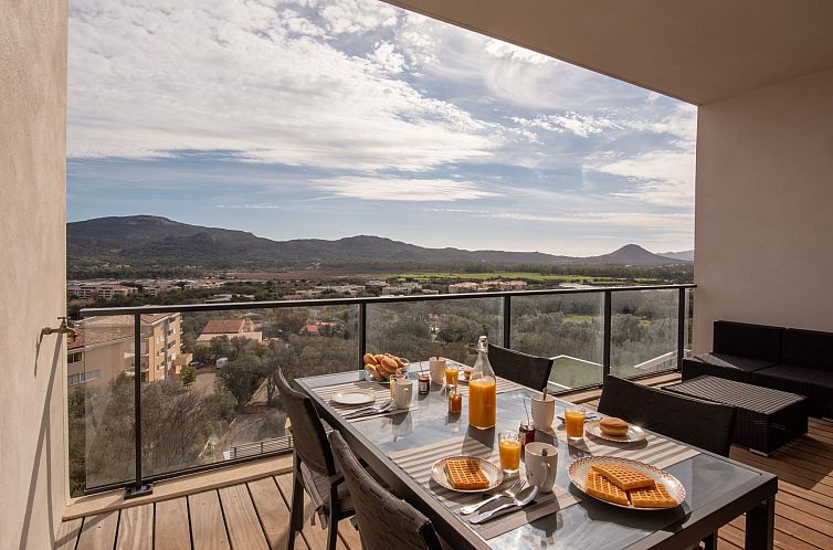 Guest house 0434524 - Apartment Corsica - Appartement Château