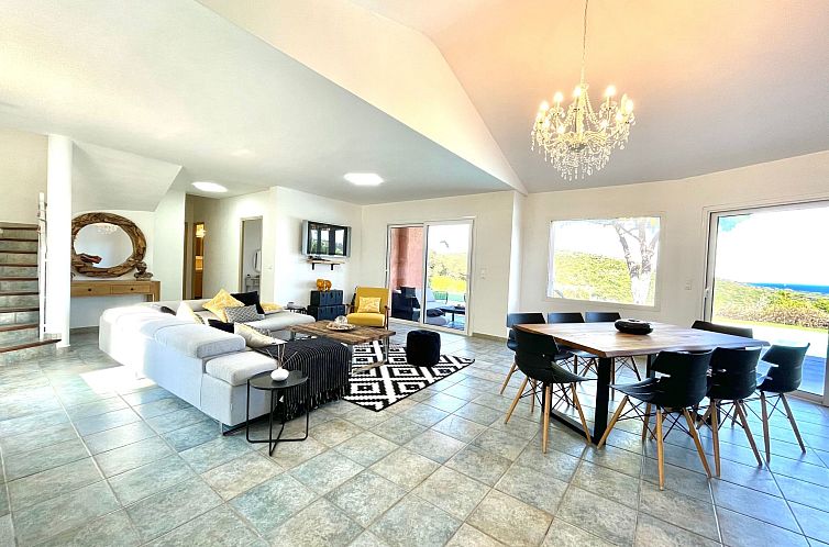 Vakantiehuis Ferienvilla "Azura" mit eigenem Pool