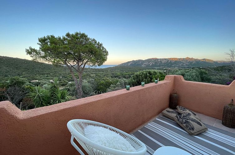 Vakantiehuis Ferienvilla "Azura" mit eigenem Pool