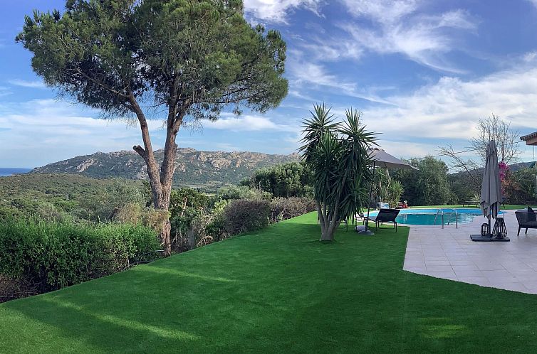 Vakantiehuis Ferienvilla "Azura" mit eigenem Pool