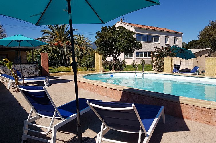 Appartement Ovu Wohnung mit beheiztem Pool und privatem Gart