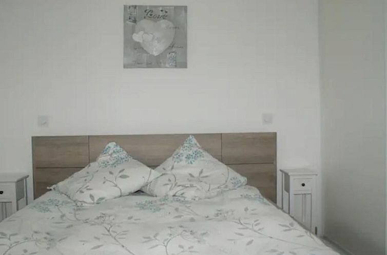 Appartement Wohnung (T3) **** Ghisonaccia Corse mit Pool