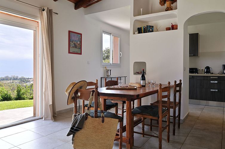 Vakantiehuis Weingut Punta della Guardia Panorama von Macchi