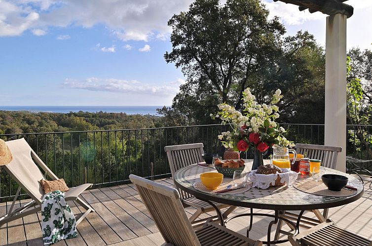 Vakantiehuis Villa Belle Vue, direkt am Meer, 1-2 Haustiere 