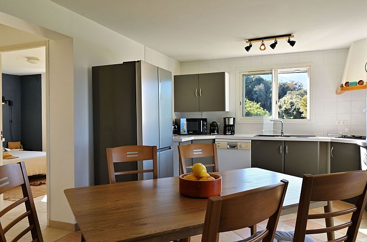 Vakantiehuis Villa mit Meerblick U Castagnu in geschützter 
