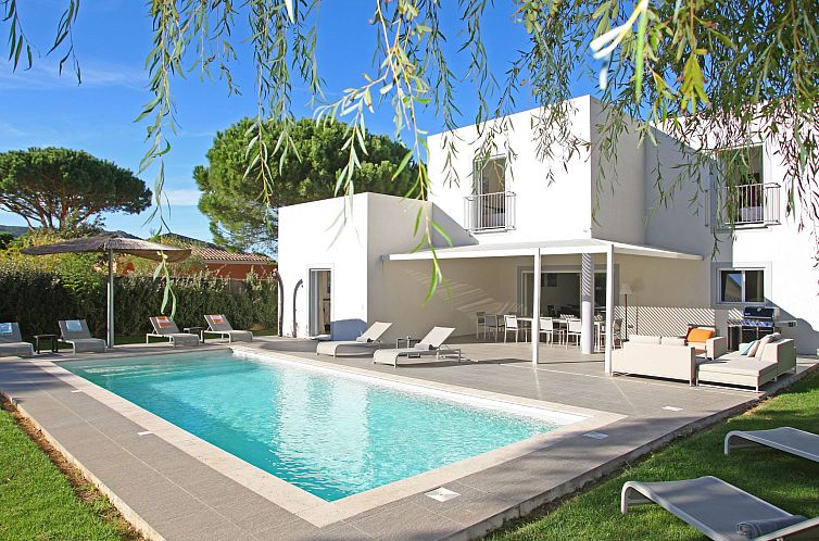 Unterkunft 0439624 - Ferienhaus Korsika - Vakantiehuis Villa mit 6 Schlafzimmern, privatem Pool Garten