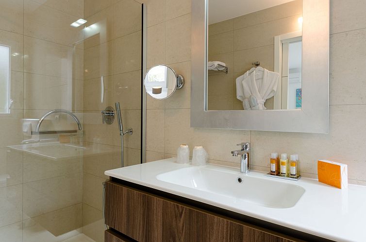 Vakantiehuis Villa mit 6 Schlafzimmern, privatem Pool Garten