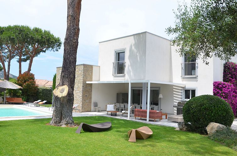 Vakantiehuis Villa mit 6 Schlafzimmern, privatem Pool Garten