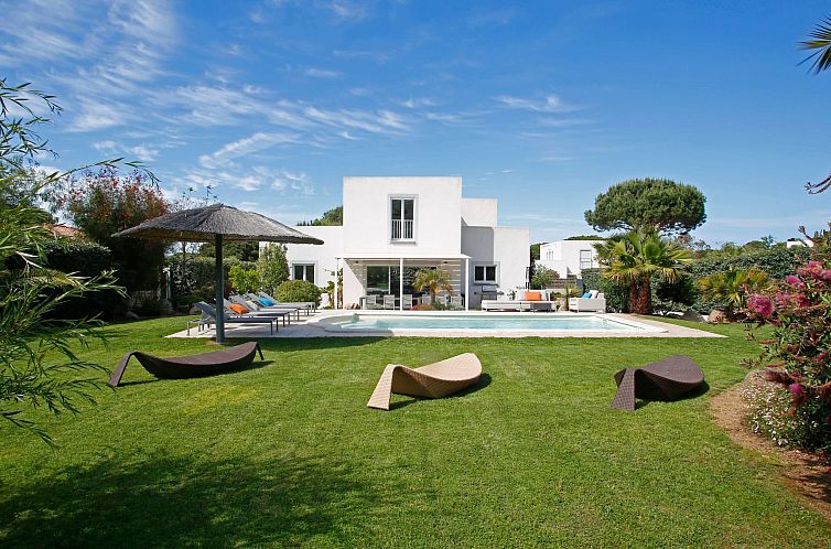Unterkunft 0439626 - Ferienhaus Korsika - Vakantiehuis Villa 4 Schlafzimmer, privater Pool Garten und 