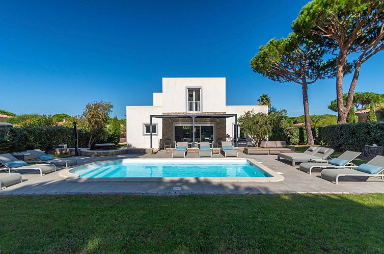Vakantiehuis Villa 4 Schlafzimmer, privater Pool Garten und 