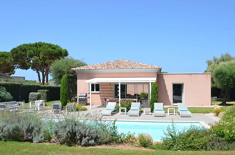 Vakantiehuis Villa 4 Schlafzimmer, privater Pool Garten und 