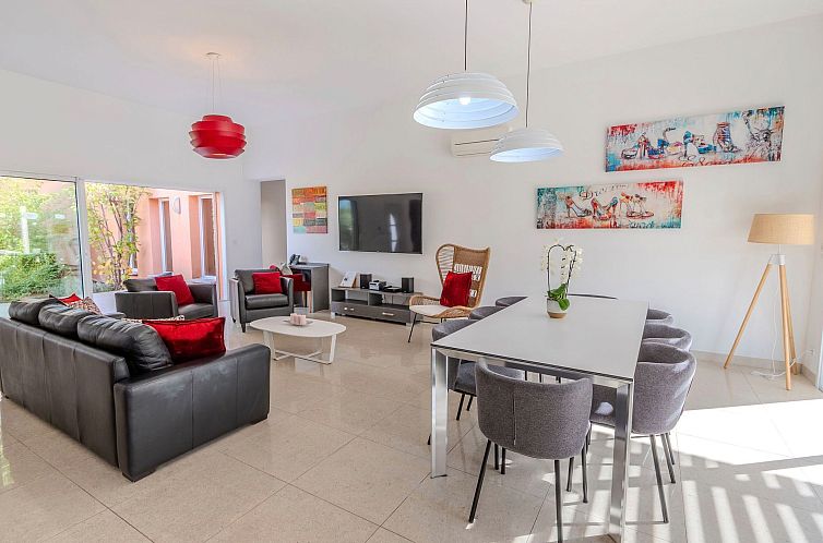 Vakantiehuis Villa 4 Schlafzimmer, privater Pool Garten und 