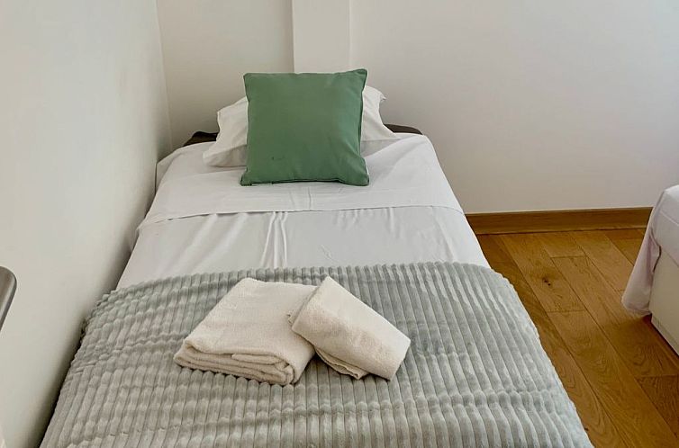 Appartement Neue Wohnung 2 Minuten vom Hafen entfernt