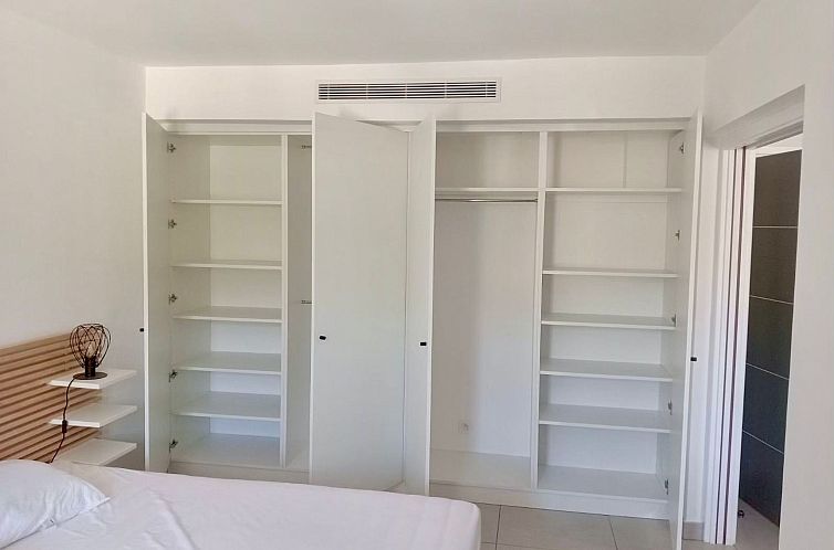 Appartement Neue Wohnung 2 Minuten vom Hafen entfernt