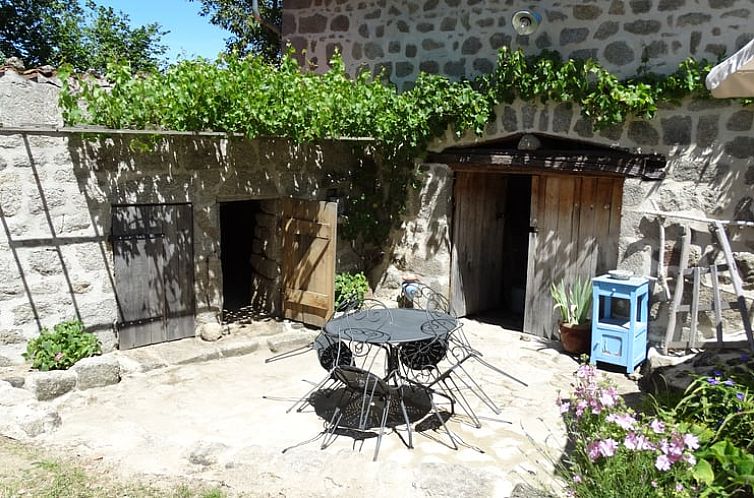 Vakantiehuisje in Saint agnant pres crocq