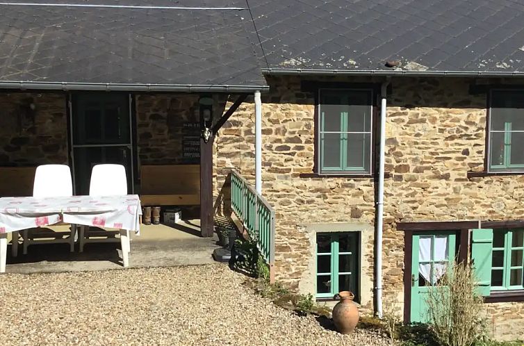 La Petite Maison Cachee
