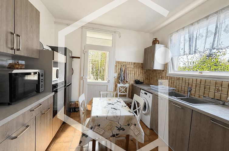 Vrijstaande woning in Herry