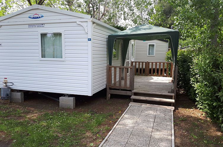 Appartement Mobilheim mit Terrasse