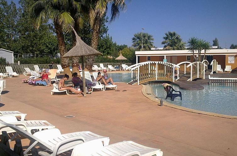 Appartement Mobilheim mit Terrasse