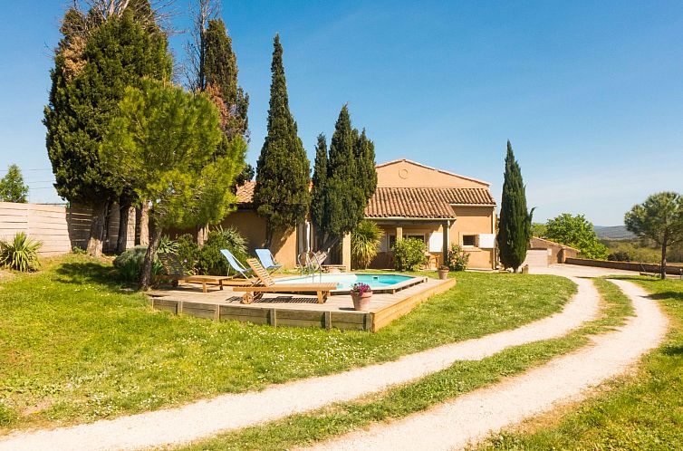 Vakantiehuis Villa mit Garten, Grill und Terrasse